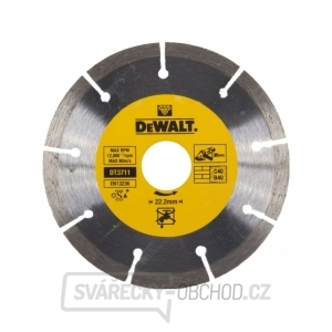 DT3711 Diamantový kotouč ze slinutých karbidů 125x22,2 mm na suché řezání betonu a cihel DeWALT gallery main image