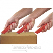 Bezpečnostní nůž se zasouvací čepelí STANLEY  Náhled
